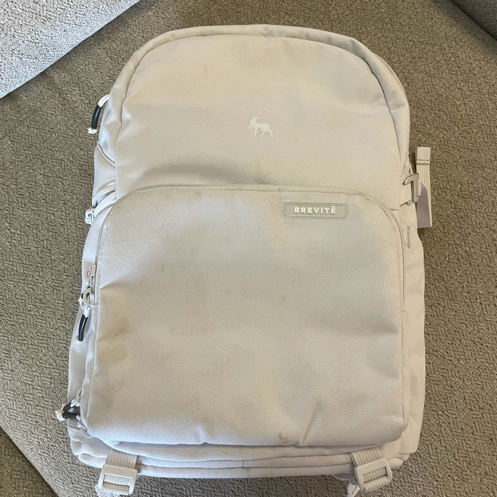 Brevite “The Jumper” Camera Backpack